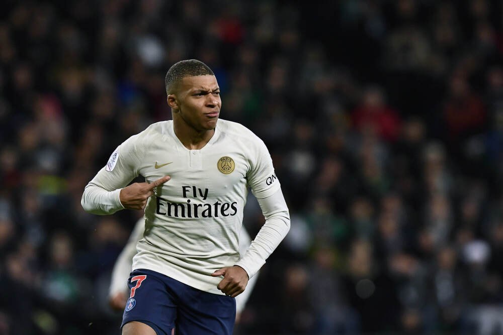 迈向“十五五”的发展图景丨“数字员工”让生产线变“聪明”